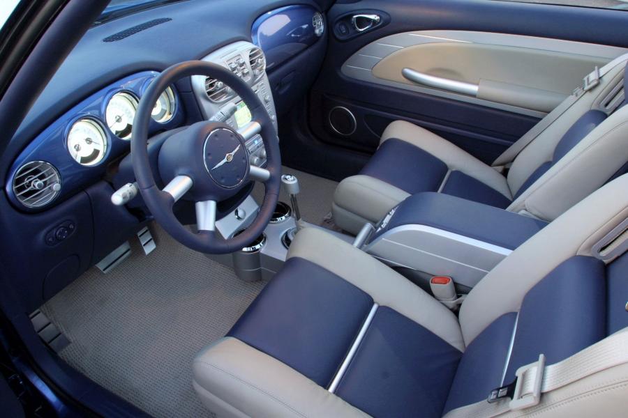 Интерьер Chrysler California Cruiser Concept 2002 года  (фото 8 из 24)
